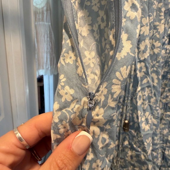 Floral Ruffle Dress - Picture 4 of 4